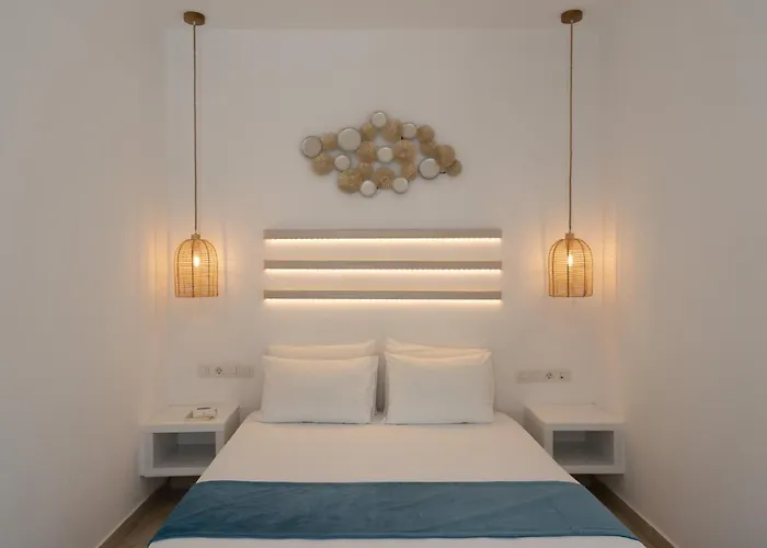 Sunshine Hotel Kamári