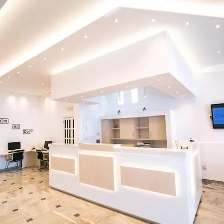 Sunshine Hotel 3*