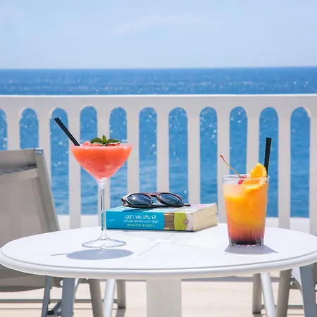 Sunshine 3* Kamari (Santorini)