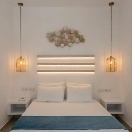 Sunshine Hotel Kamari (Santorini)