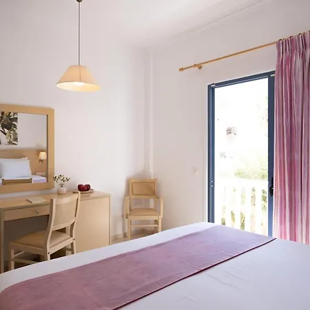 Hotel Sunshine Kamari (Santorini)