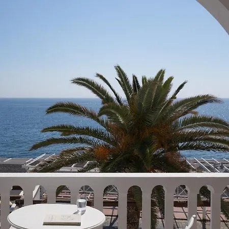 Sunshine Kamari (Santorini)